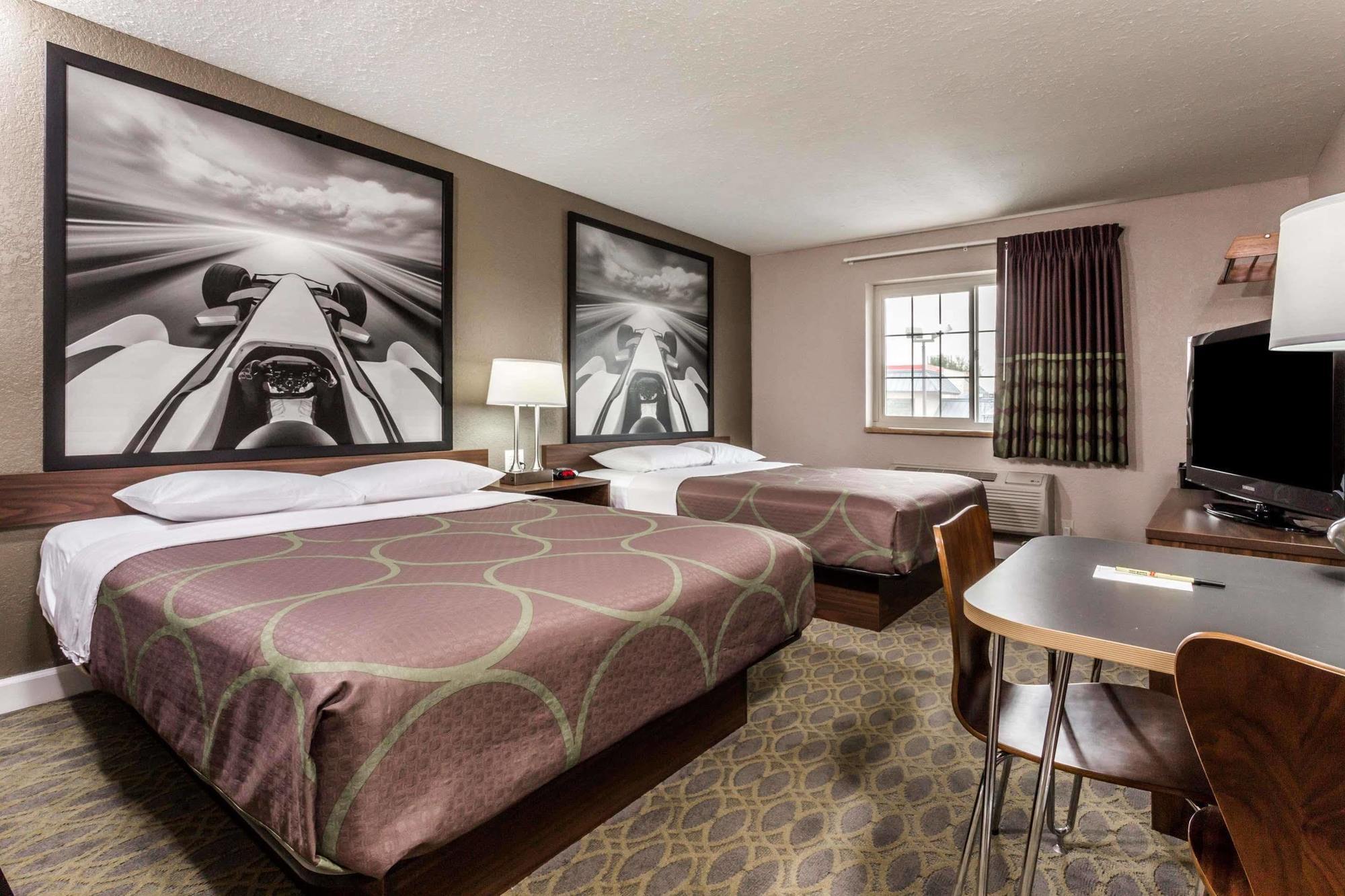 Super 8 By Wyndham Willows Bagian luar foto