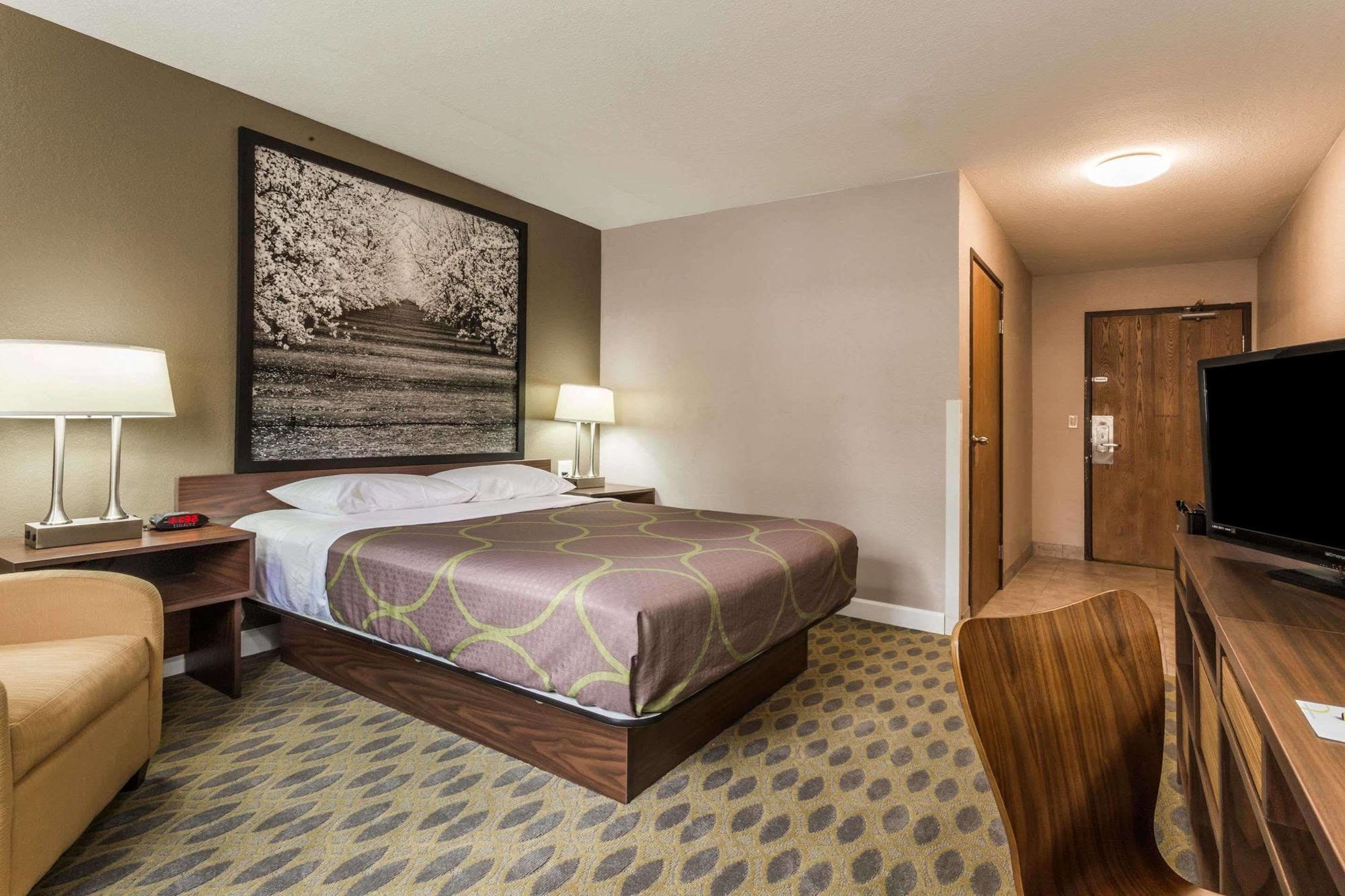 Super 8 By Wyndham Willows Bagian luar foto